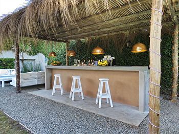 Poolside Bar